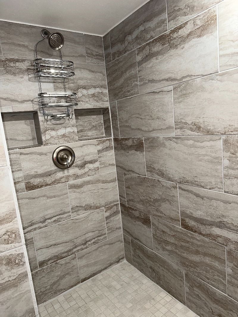 Walk in shower!