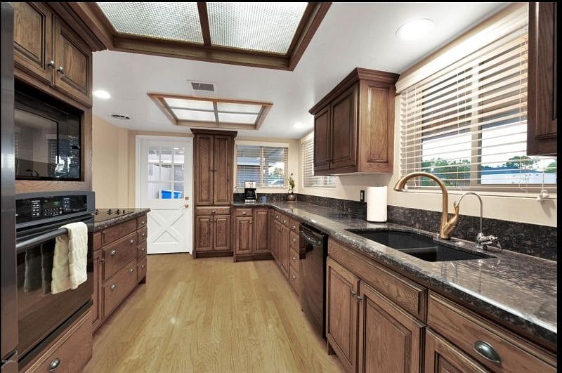 Furnished Finder property 488884_1 photo 9