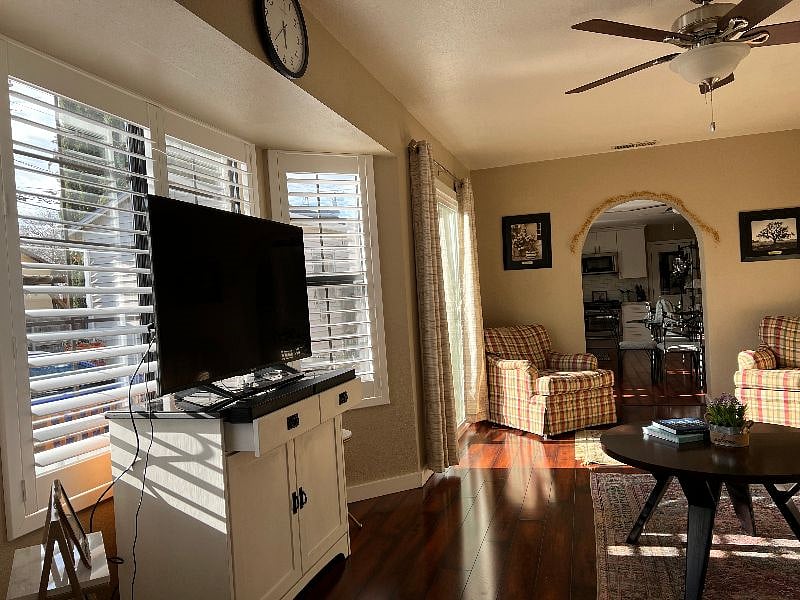 Furnished Finder property 488901_1 photo 35