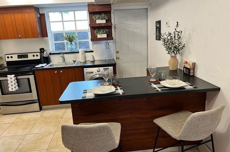 Furnished Finder property 488942_1 photo 9