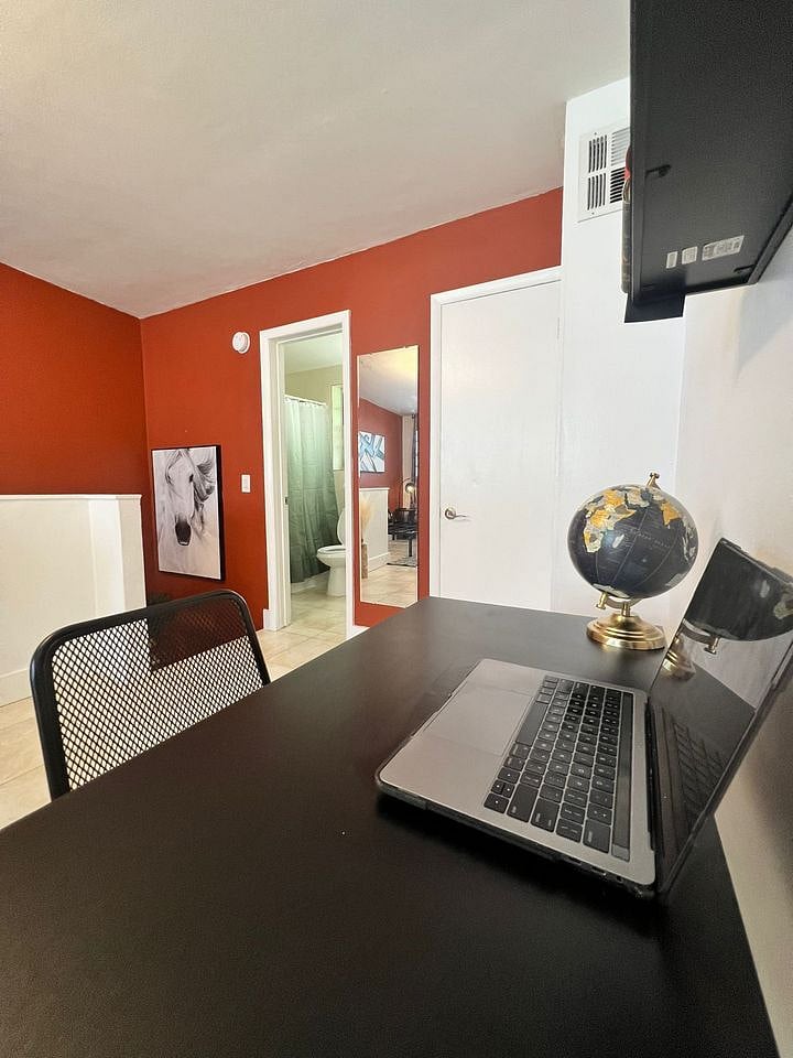 Furnished Finder property 488942_1 photo 11