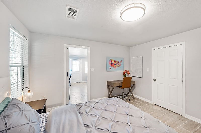 Furnished Finder property 488952_2 photo 9