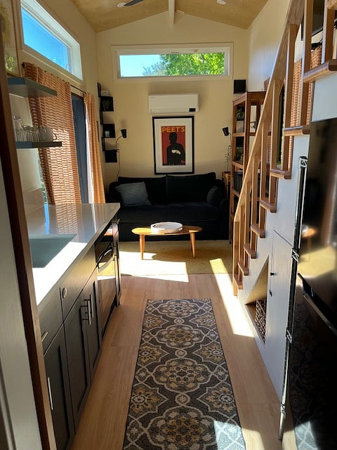 Furnished Finder property 488992_1 photo 3