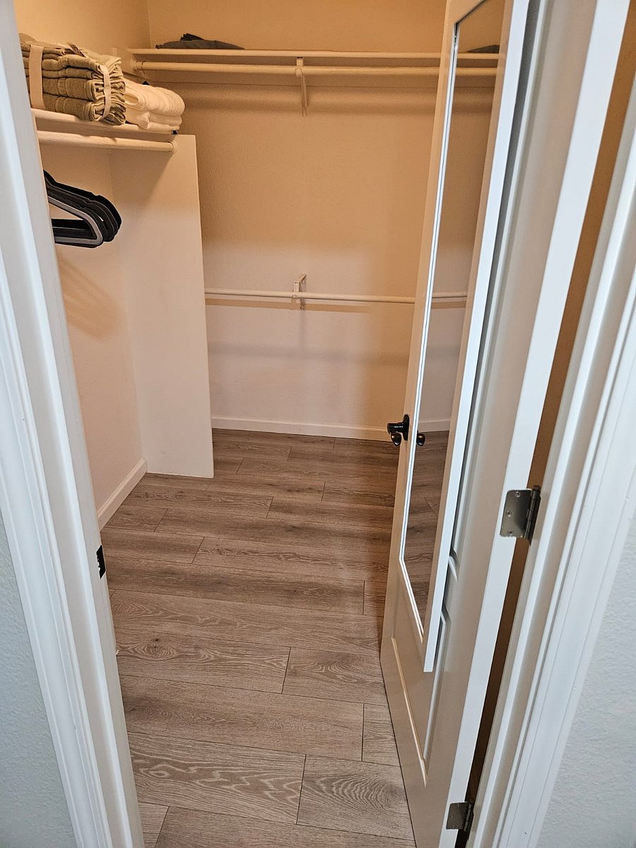 Furnished Finder property 489096_1 photo 20