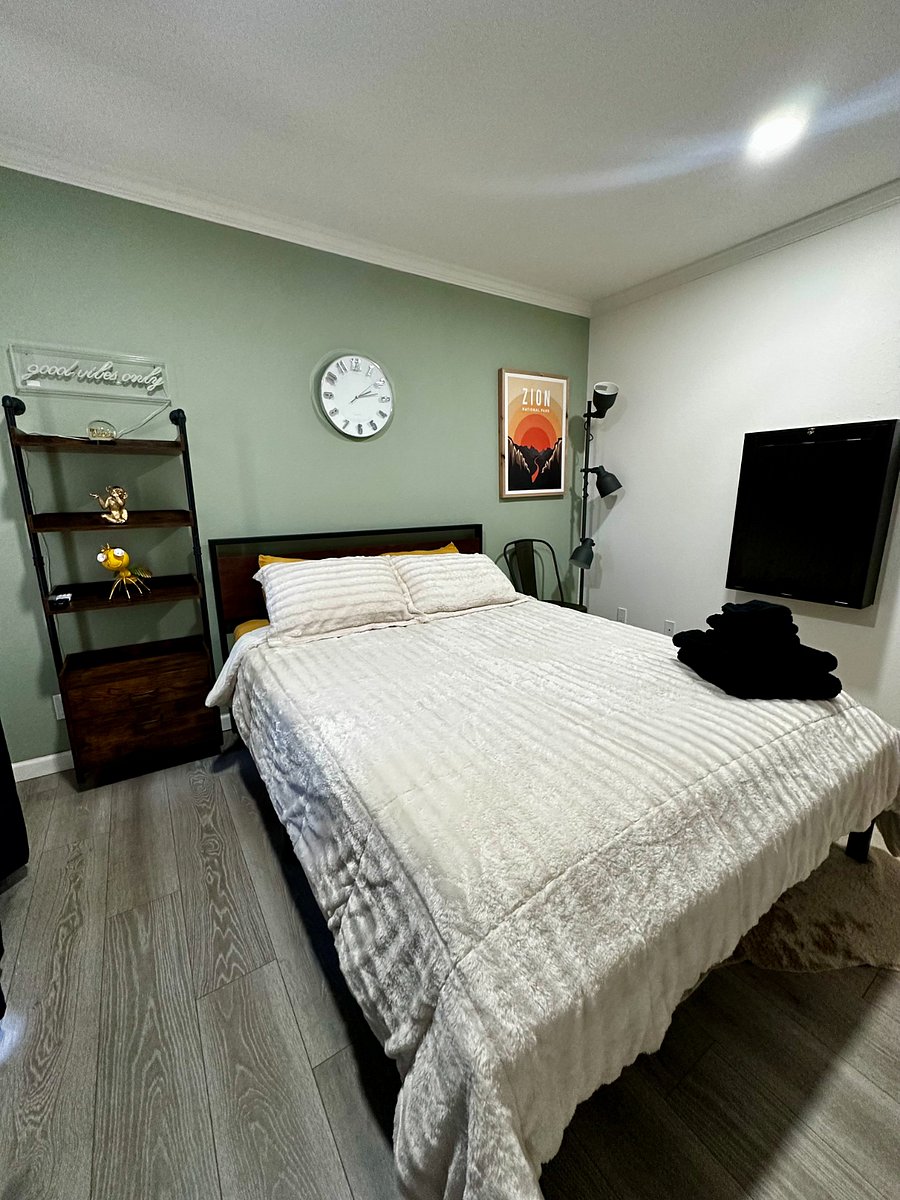 Furnished Finder property 489096_1 photo 3