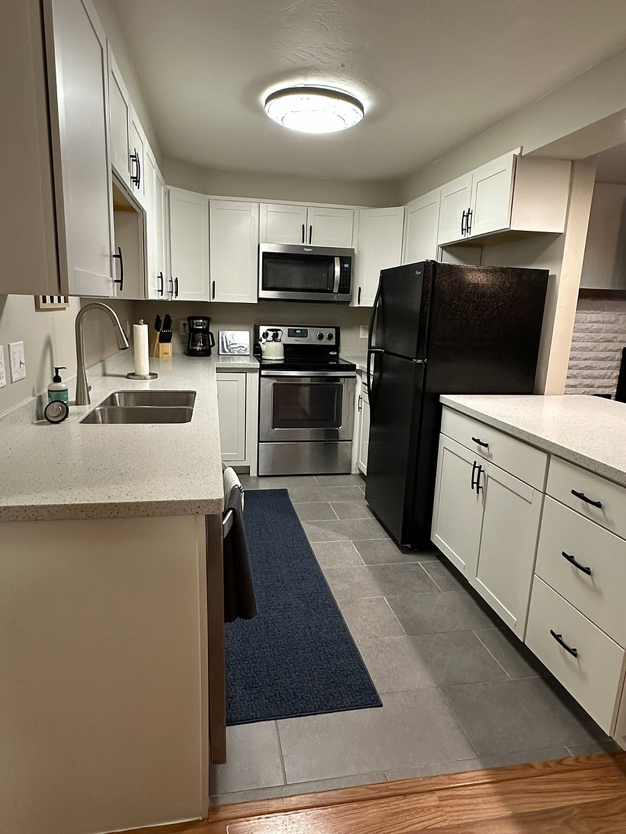 Furnished Finder property 489106_3 photo 9