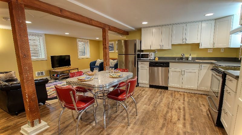 Furnished Finder property 489123_1 photo 3