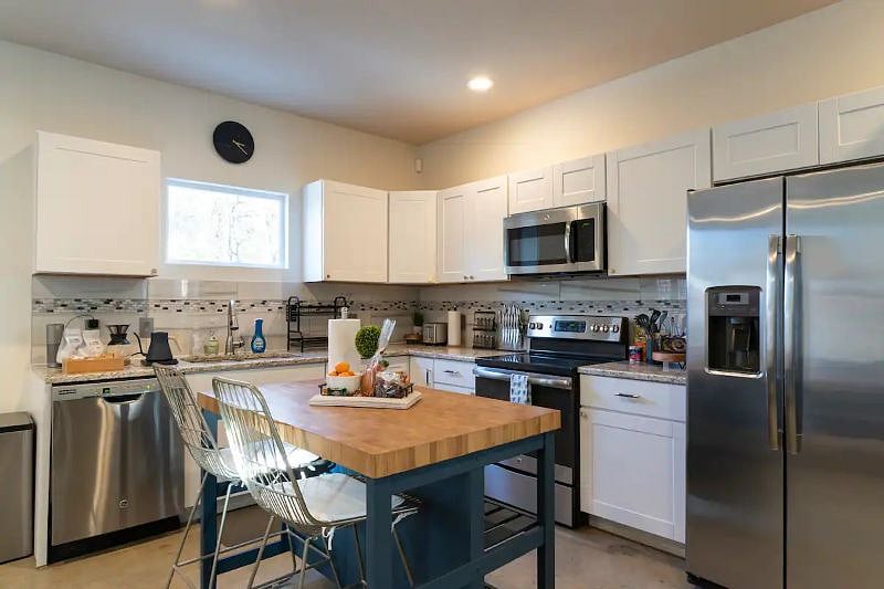 Furnished Finder property 489140_1 photo 6
