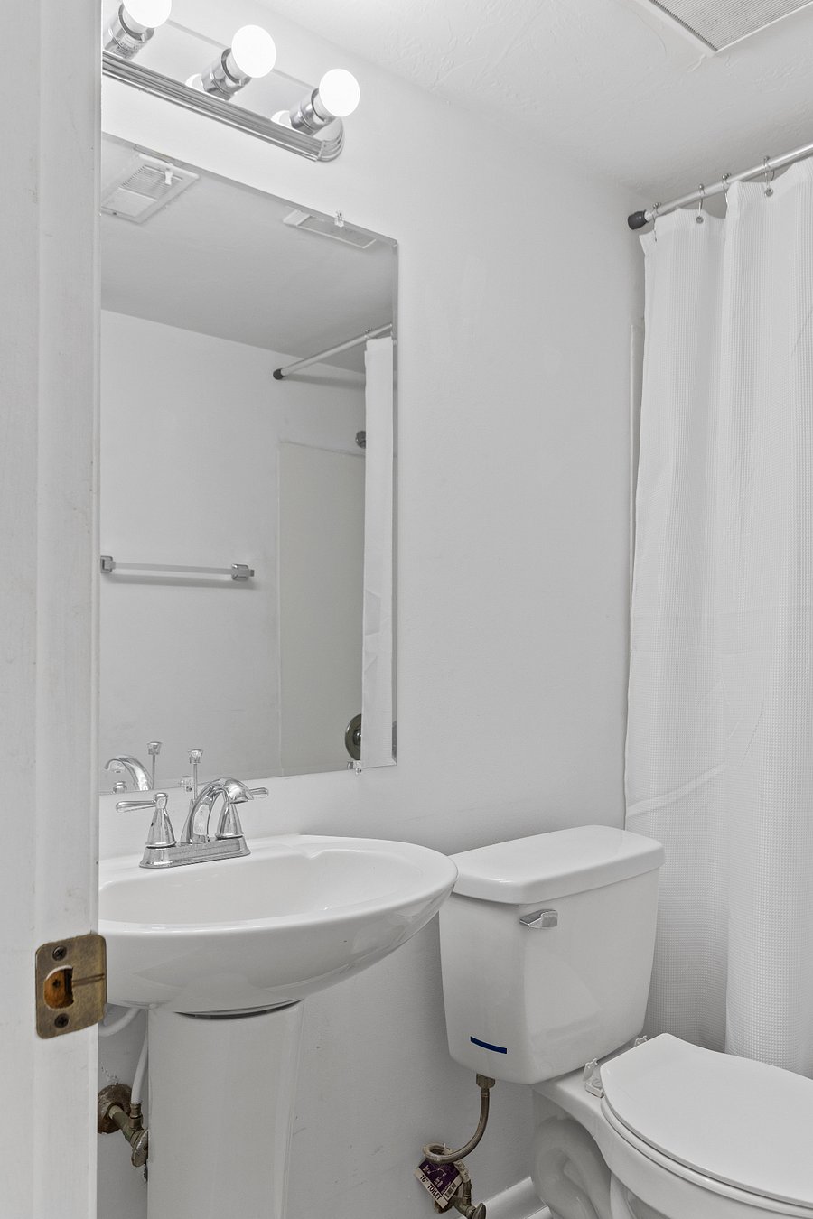 Furnished Finder property 489161_6 photo 15