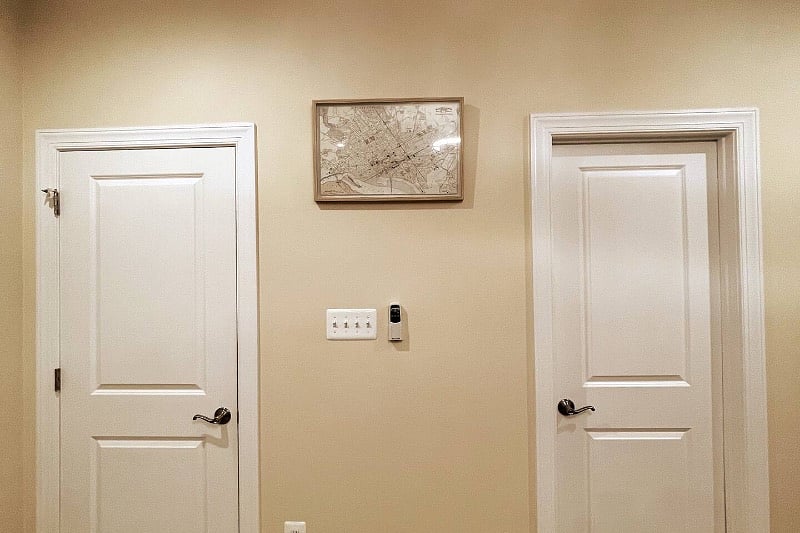 ROOM 1 PRIVATE SUITE
