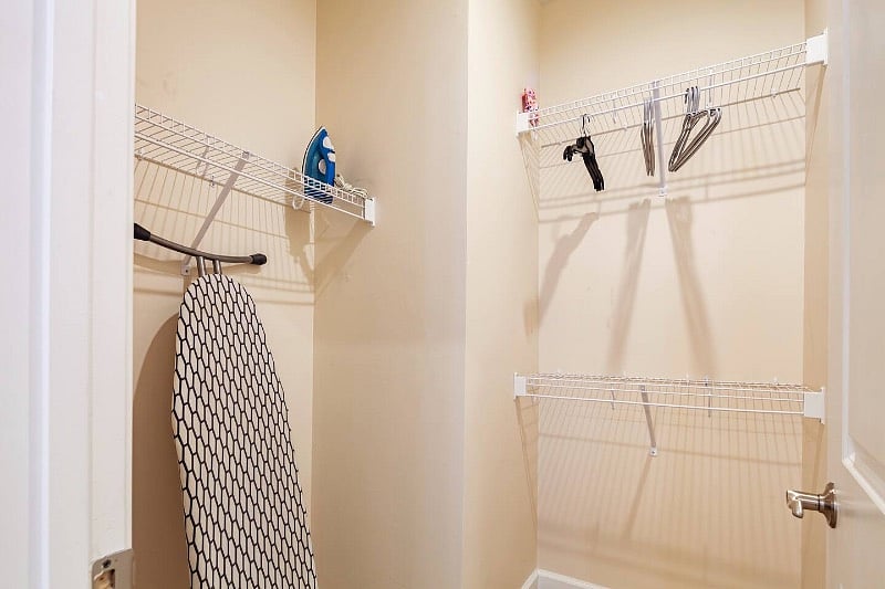 ROOM 1 WALK-IN CLOSET/IRONING