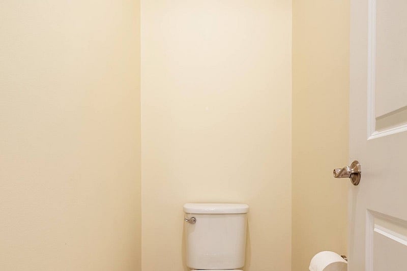 ROOM 1 PRIVATE BATHROOM