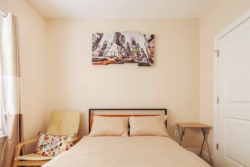 ROOM 2