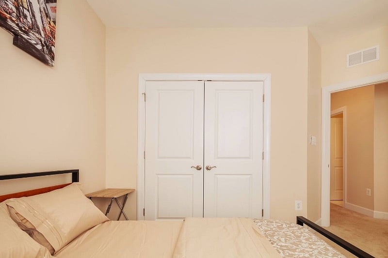 ROOM 2