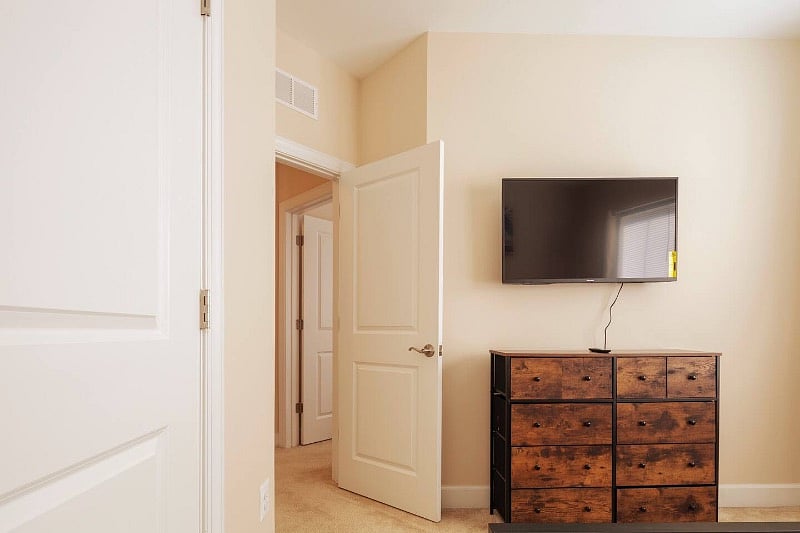 ROOM 2