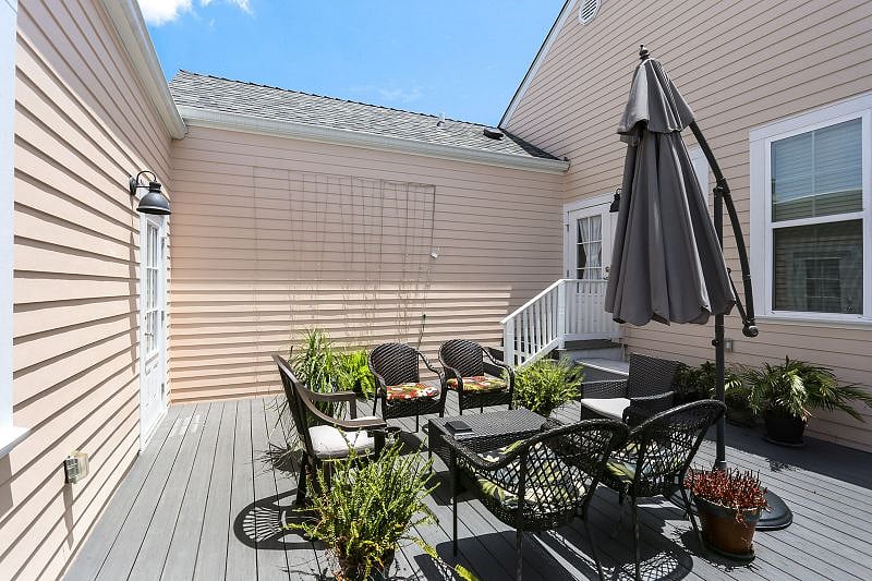 Outdoor Deck