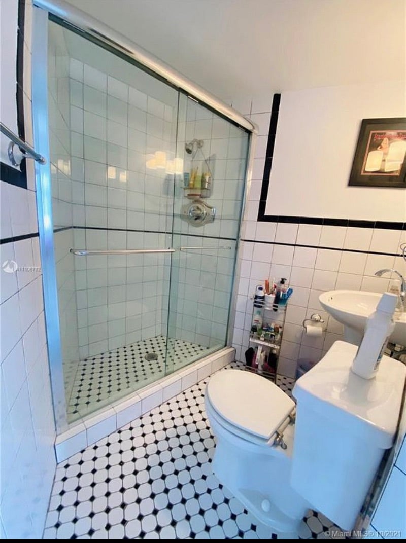 Furnished Finder property 489528_2 photo 8