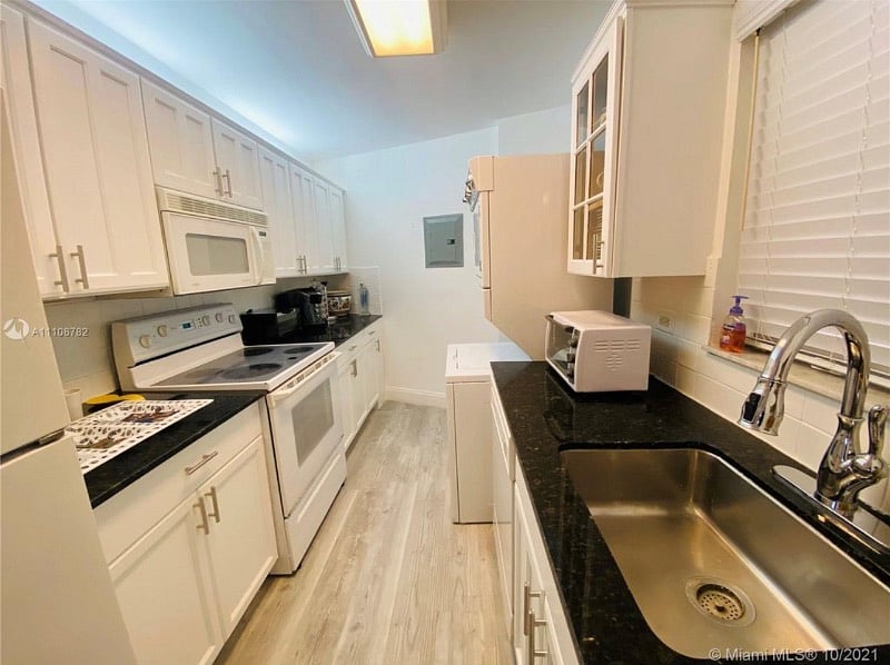 Furnished Finder property 489528_2 photo 9