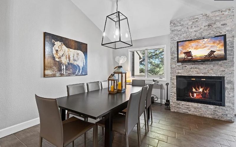 Furnished Finder property 489555_1 photo 3