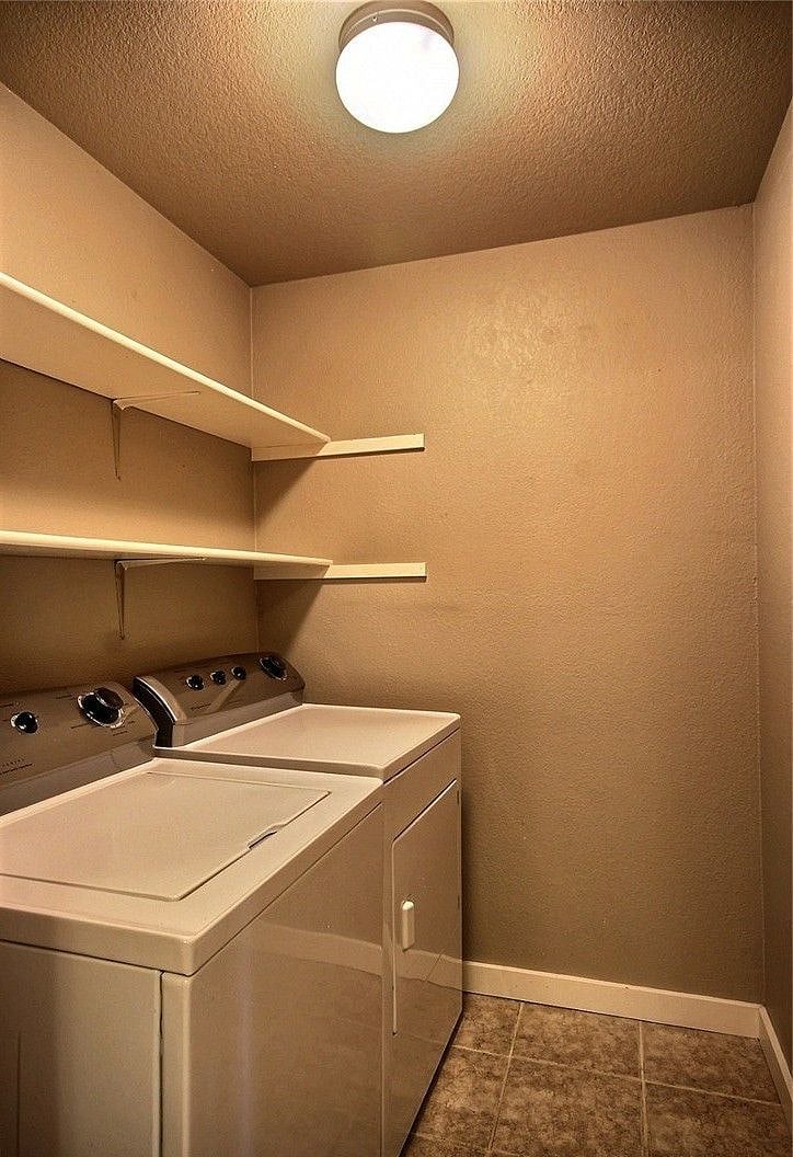 Furnished Finder property 489561_1 photo 12