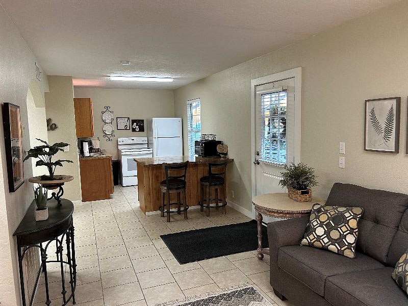 Furnished Finder property 489568_1 photo 6