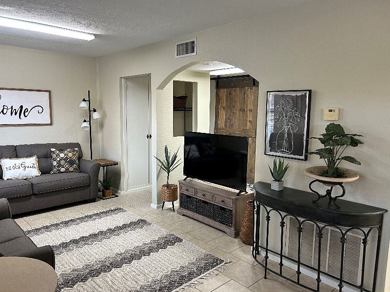 Furnished Finder property 489568_1 photo 5