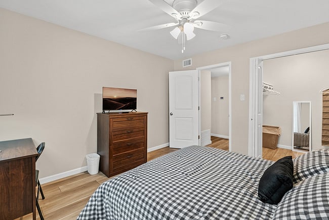 Furnished Finder property 489577_1 photo 24