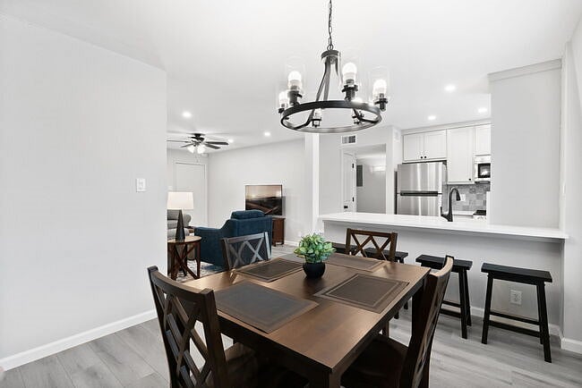 Furnished Finder property 489577_3 photo 10