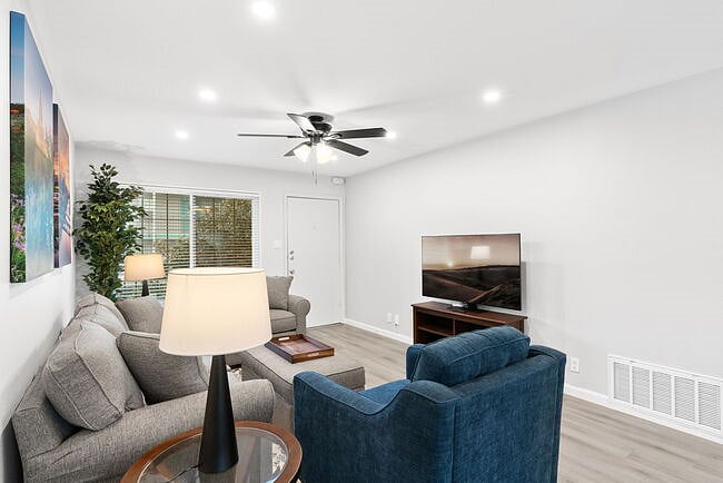 Furnished Finder property 489577_3 photo 4
