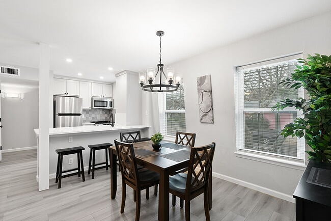 Furnished Finder property 489577_3 photo 9
