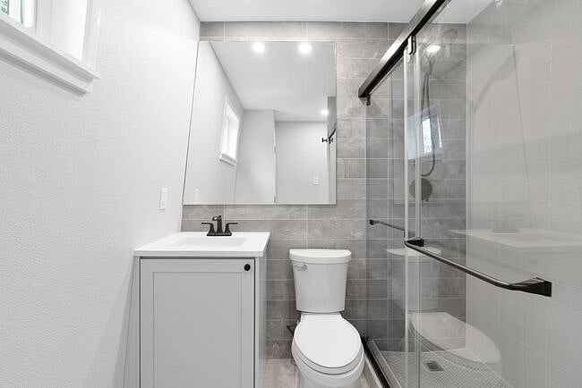 Furnished Finder property 489577_3 photo 24