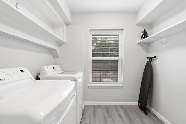 Furnished Finder property 489577_3 photo 25