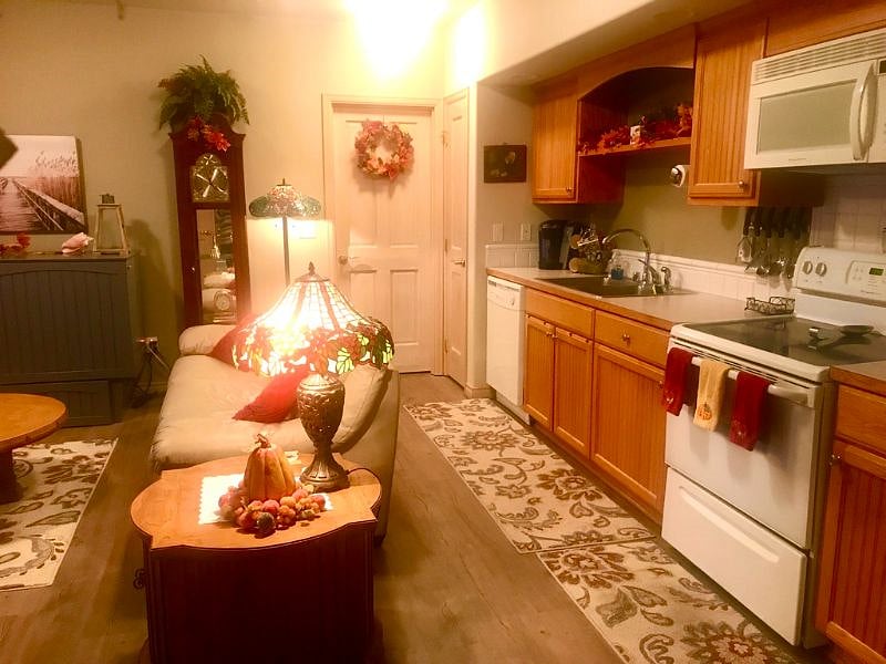Furnished Finder property 489600_1 photo 15