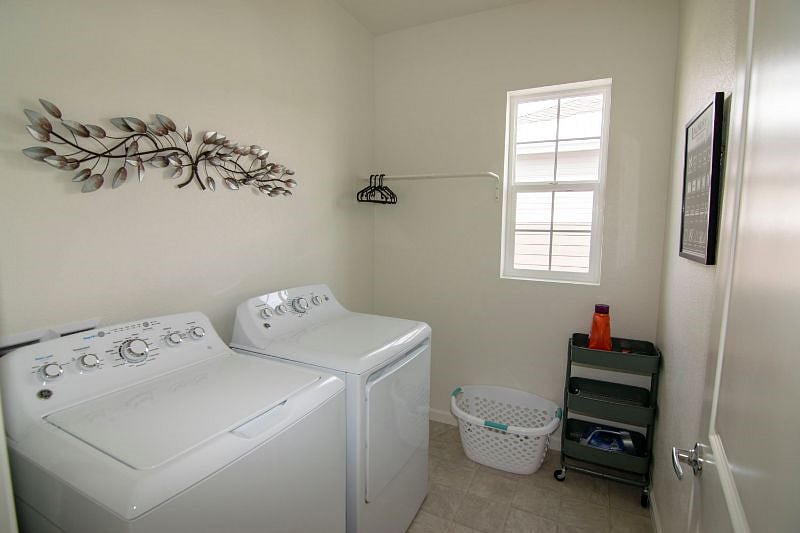 Furnished Finder property 489609_1 photo 12