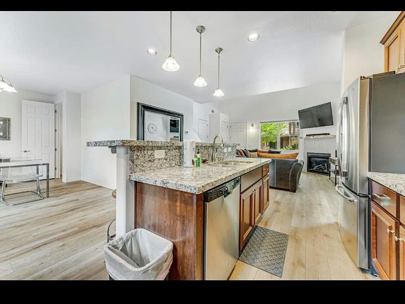 Furnished Finder property 489626_1 photo 7