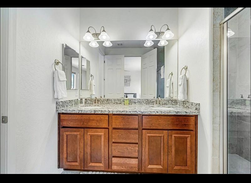 Furnished Finder property 489626_1 photo 24