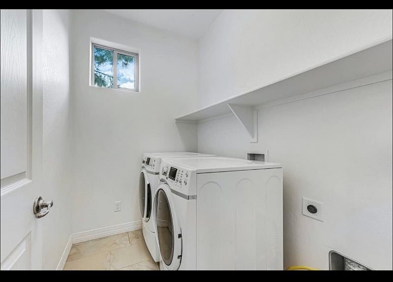 Furnished Finder property 489626_1 photo 36