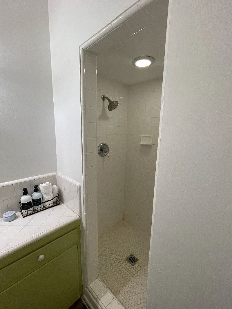 Furnished Finder property 489676_1 photo 11