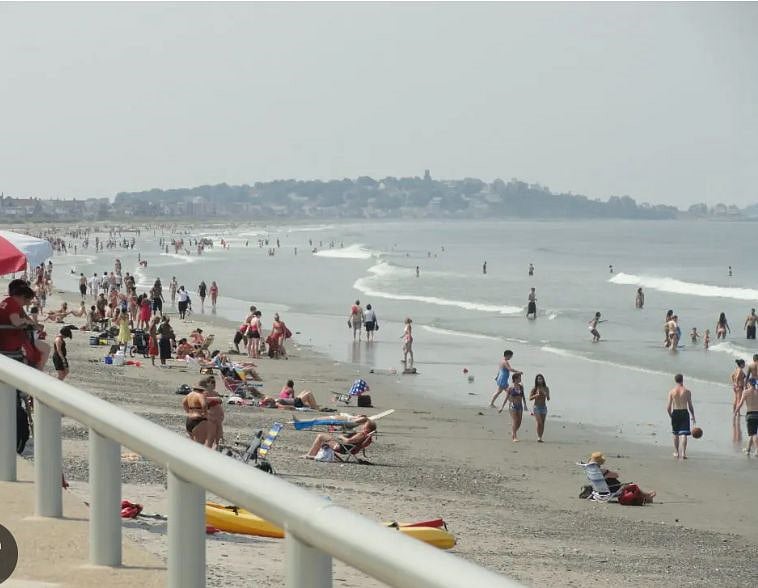 Nantasket Beach 15 is mins away :)