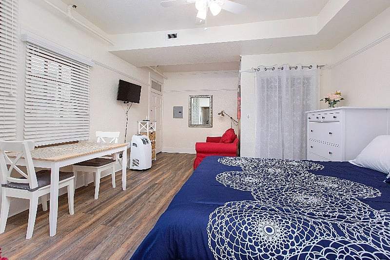 Furnished Finder property 489819_3 photo 17
