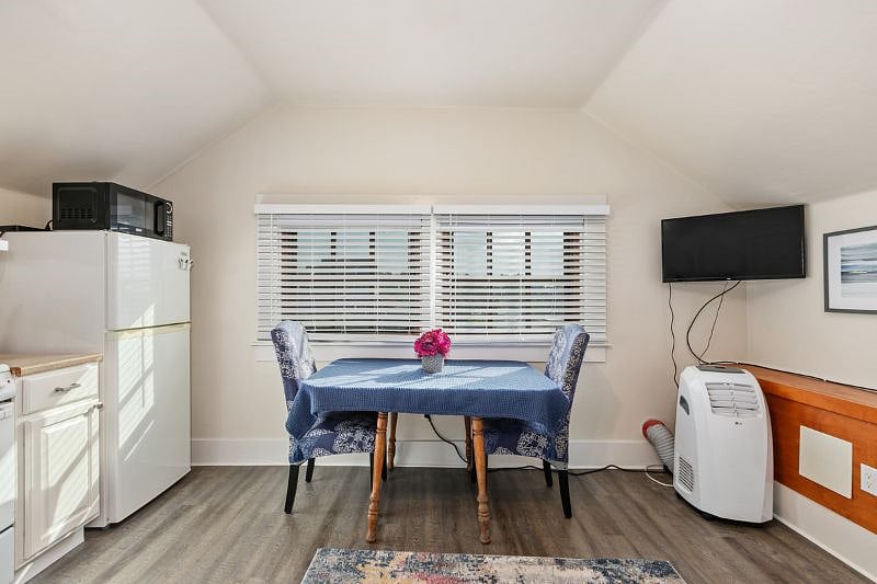 Furnished Finder property 489819_4 photo 7