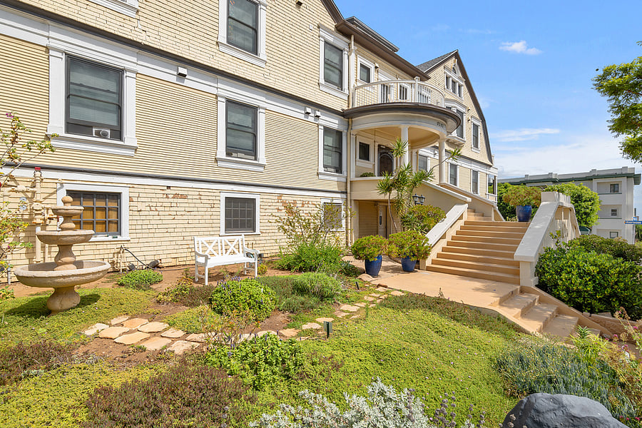 Green and flowering gardens attract butterflies and all sorts of native insects. No pesticides have been used in many years.