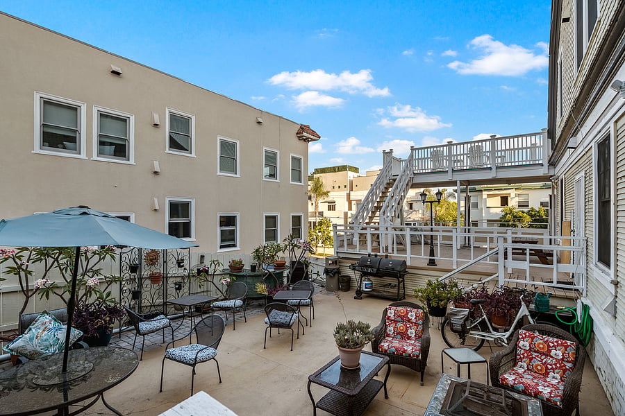 Furnished Finder property 489819_9 photo 12