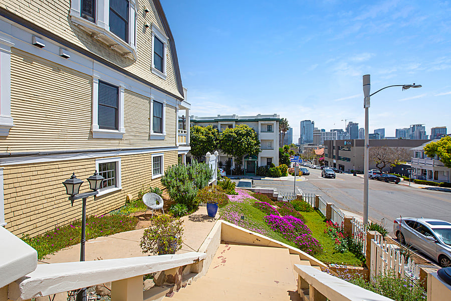 Furnished Finder property 489819_9 photo 24