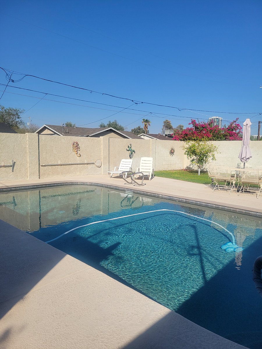 Plenty of room around the pool.