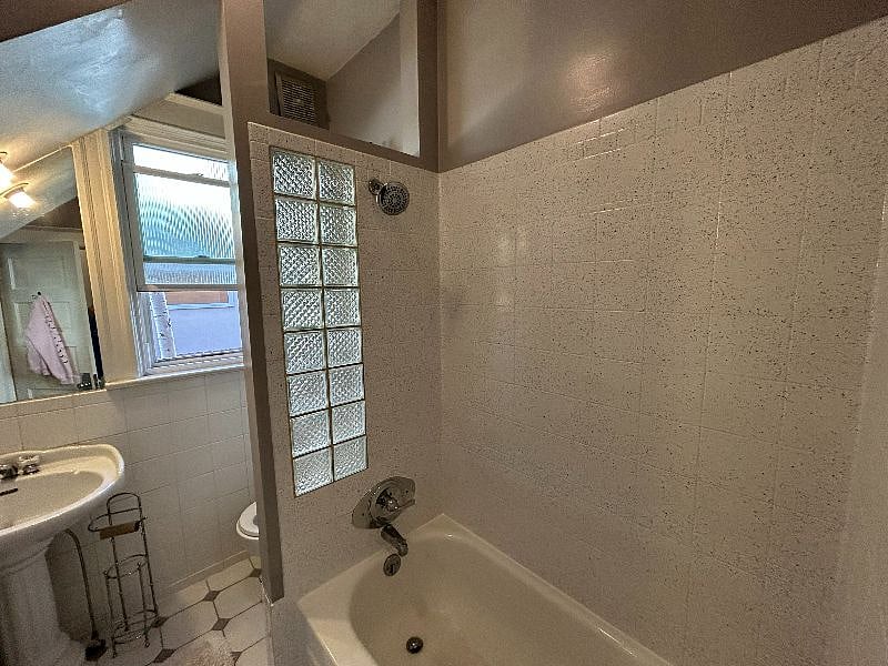 Furnished Finder property 489936_1 photo 8