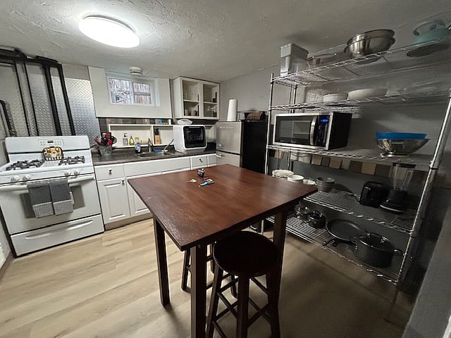 Furnished Finder property 489936_2 photo 11