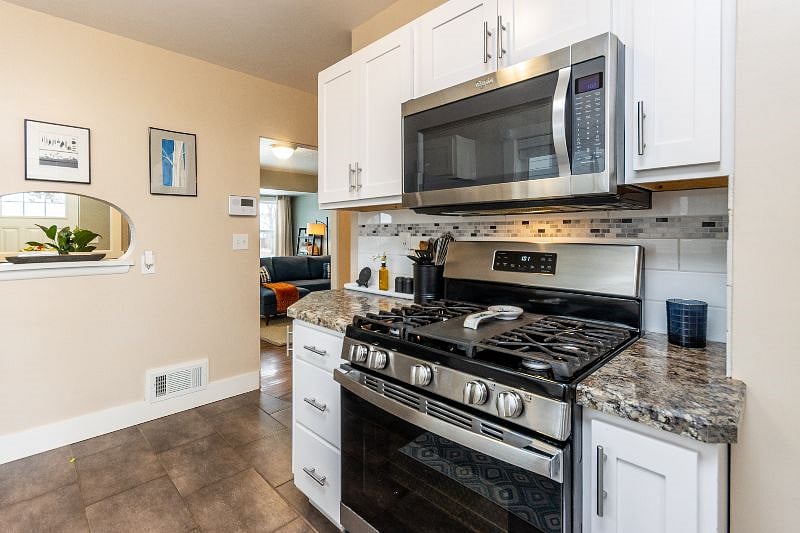 Furnished Finder property 489978_1 photo 9