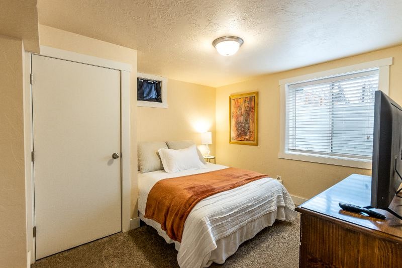 Furnished Finder property 489978_1 photo 21