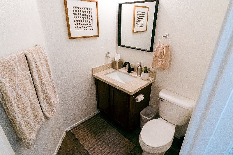 Lower level half bath